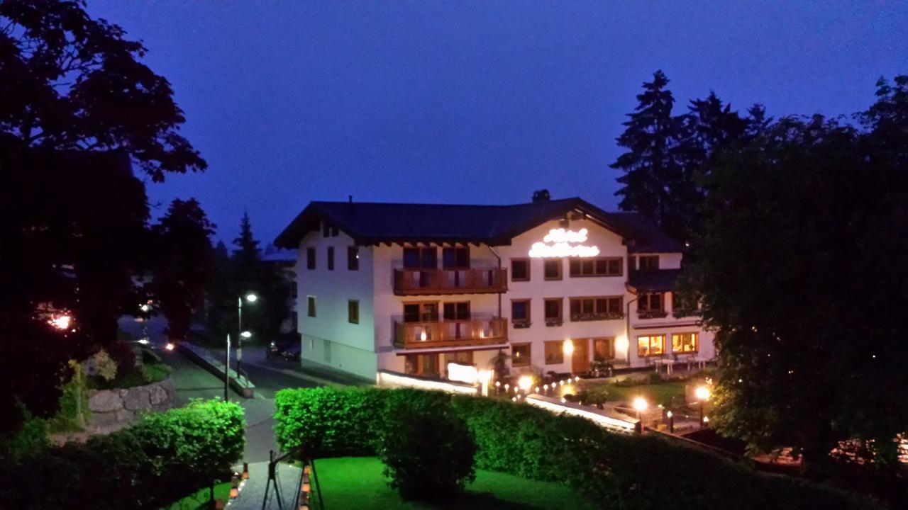 Hotel Bellevue Рицлерн Екстериор снимка